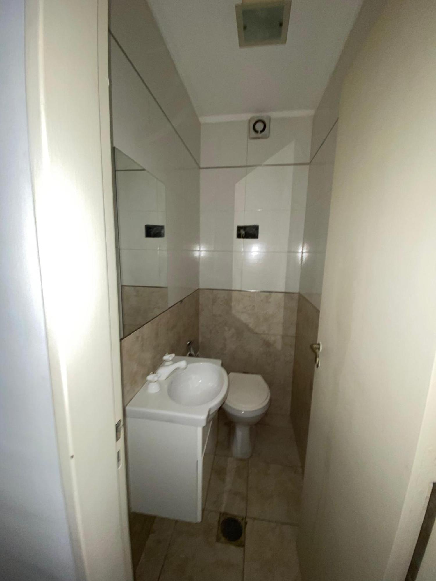 Departamento Plaza Espana Con Cochera Apartment *